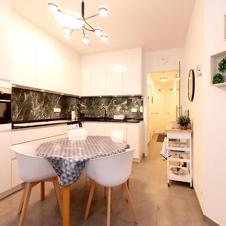 Apartment In Near The