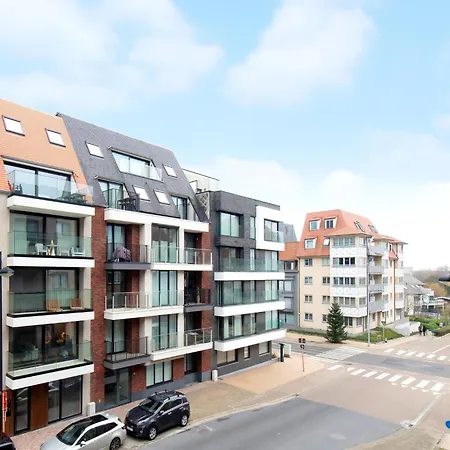 Apartment In Near The *